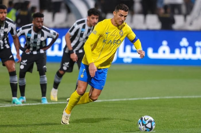 Dengan Wajah Kesal, Ronaldo Rela Diganti Demi Al Nassr Menang