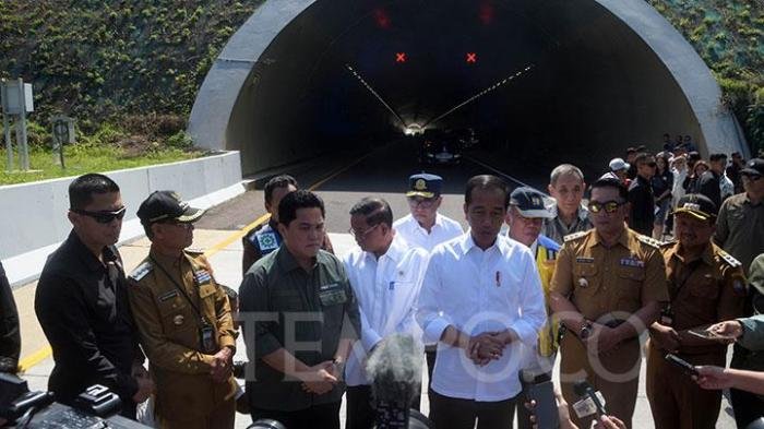 Presiden Jokowi Resmikan Tol Cisumdawu, Hubungkan Bandung-Kertajati