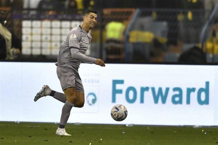 Dengan Wajah Kesal, Ronaldo Rela Diganti Demi Al Nassr Menang
