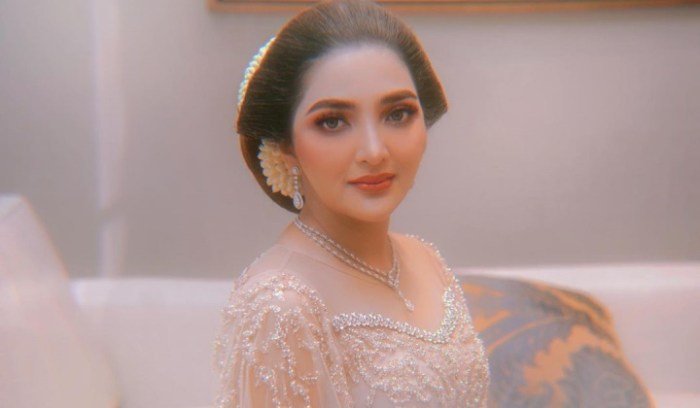 Alasan menyeringai saat canggung