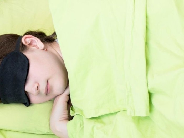 Alasan bisa tidur dengan mata terbuka