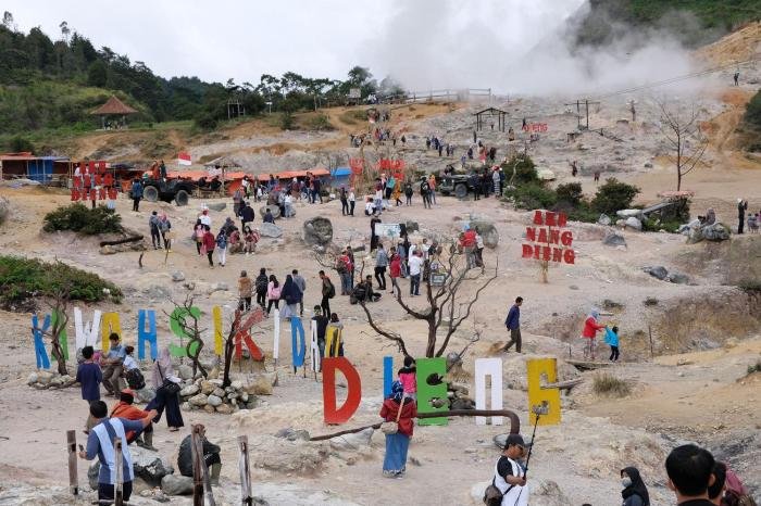 Wisata sejarah dan alam di Dataran Tinggi Dieng