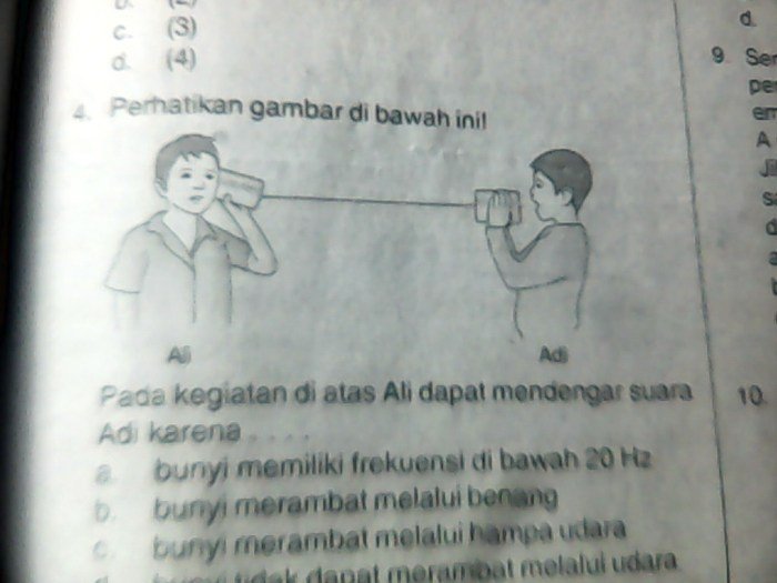 Alasan cahaya merambat lebih cepat dari suara