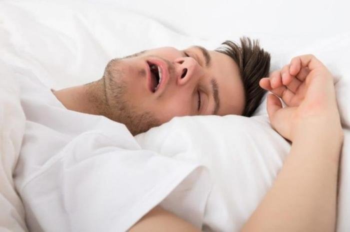 Penyebab mendengkur saat tidur