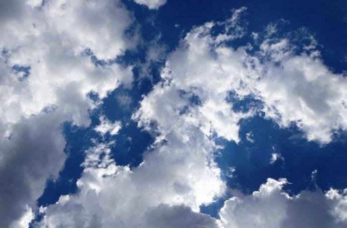 Alasan langit berwarna biru