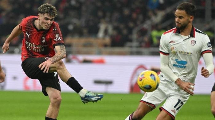 Vuelve Álex Jiménez tras la treta permitida en Italia que enfadó a media Serie C
