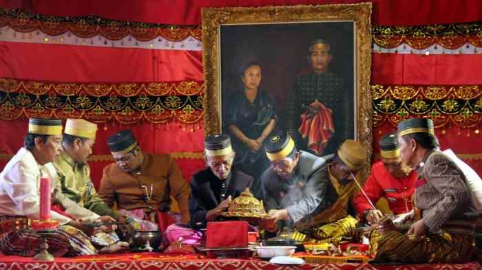 Perbedaan adat istiadat antar suku di indonesia