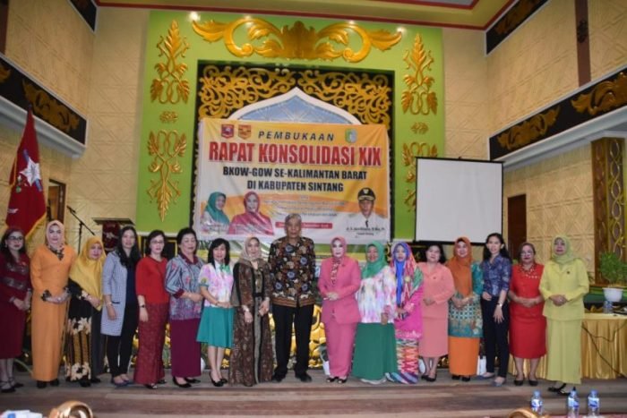 Peranan wanita dalam pembangunan ekonomi indonesia