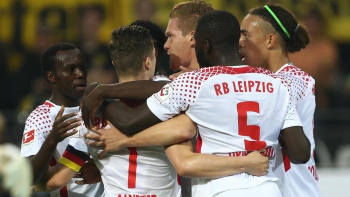Simons nets twice as RB Leipzig hold on to beat Wolfsburg in five-goal thriller
