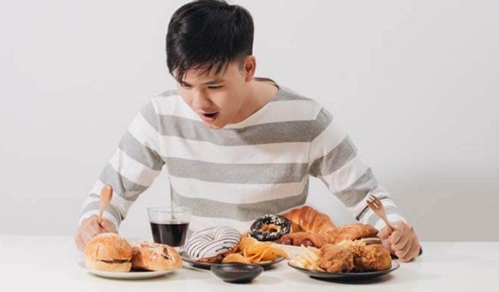 Alasan merasa kenyang meski makan sedikit