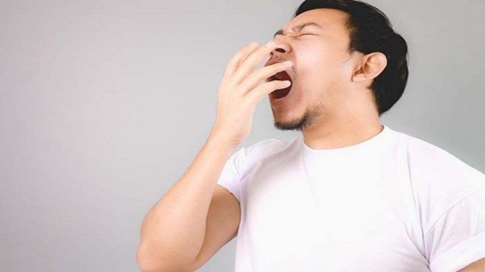 Mengapa mengantuk setelah makan siang