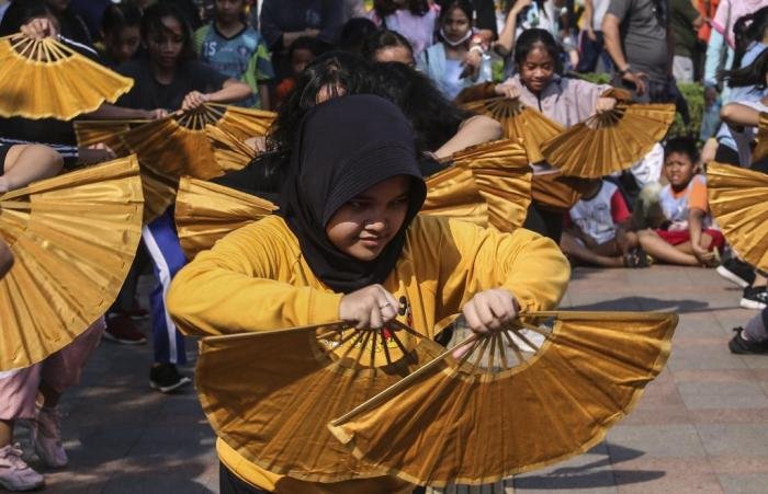 Alasan tiba-tiba bisa menari padahal tidak bisa sendiri
