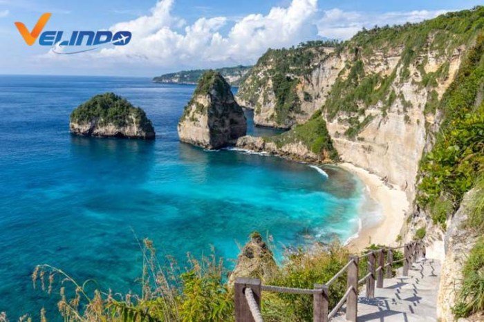 Wisata pantai dan keindahan alam Nusa Penida